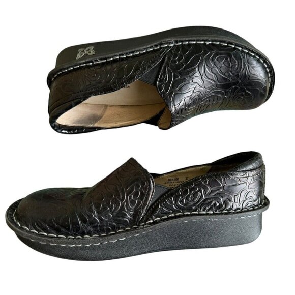 ALEGRIA Debra Black Embossed Rose Women's Eur Size 37 US 6.5 Clogs Shoes - Picture 9 of 10